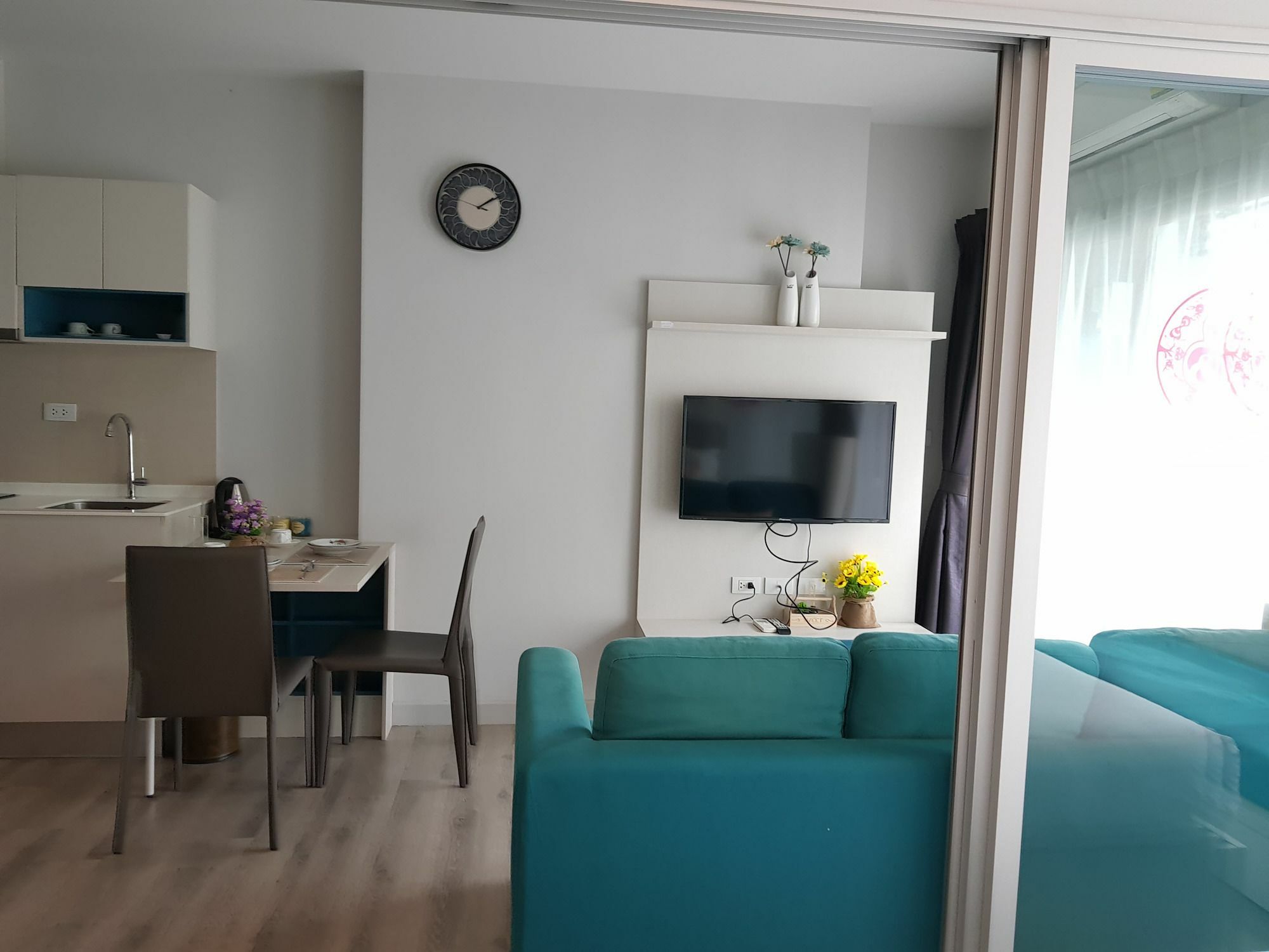 2br Centric Sea 843 By 3* Pattaya